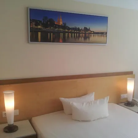 Szálloda Sorat Insel-hotel Regensburg